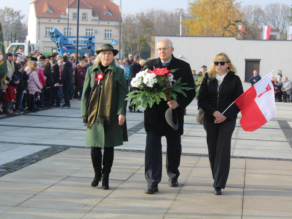 Setki neklan uczciły 100-lecie odzyskania niepodległości