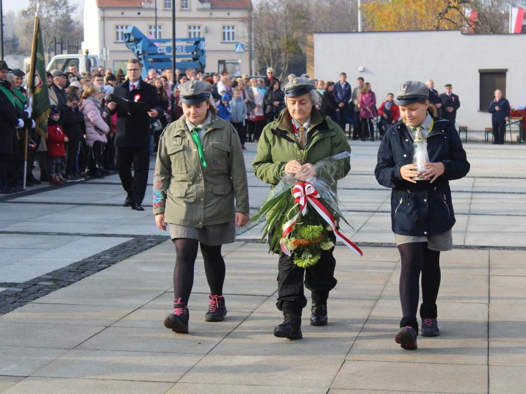Setki neklan uczciły 100-lecie odzyskania niepodległości