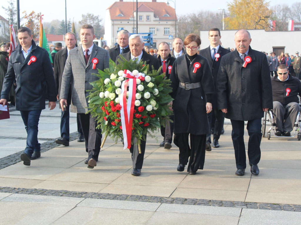 Setki neklan uczciły 100-lecie odzyskania niepodległości