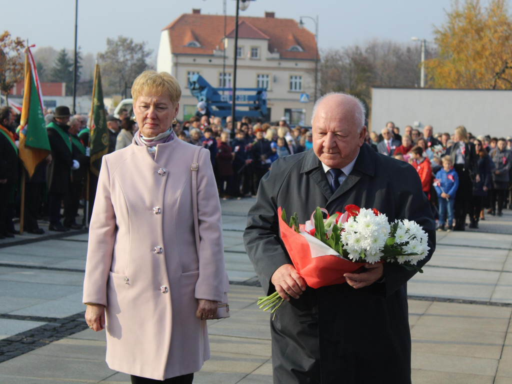 Setki neklan uczciły 100-lecie odzyskania niepodległości