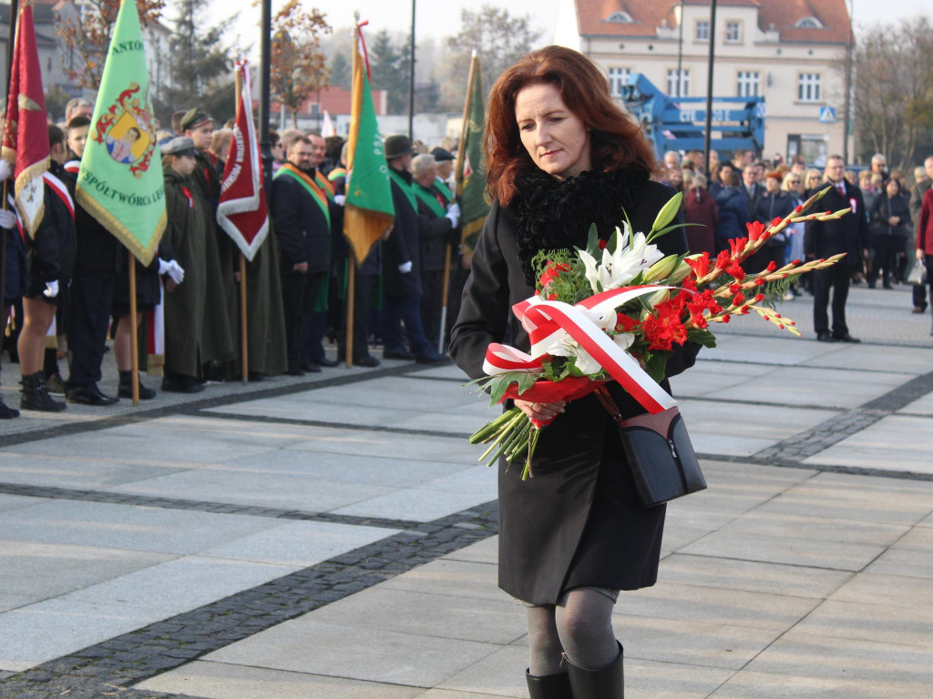Setki neklan uczciły 100-lecie odzyskania niepodległości