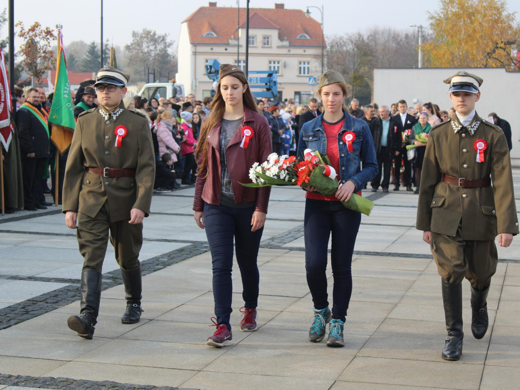 Setki neklan uczciły 100-lecie odzyskania niepodległości