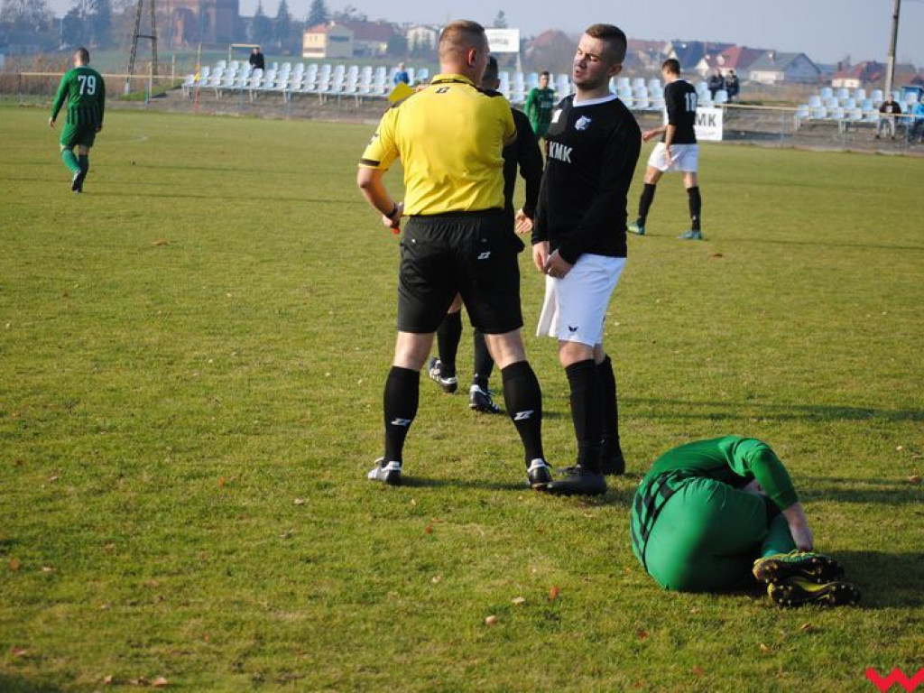 Sprawiedliwy remis. Ostatnie jesienne powiatowe derby zakończyły się podziałem punktów