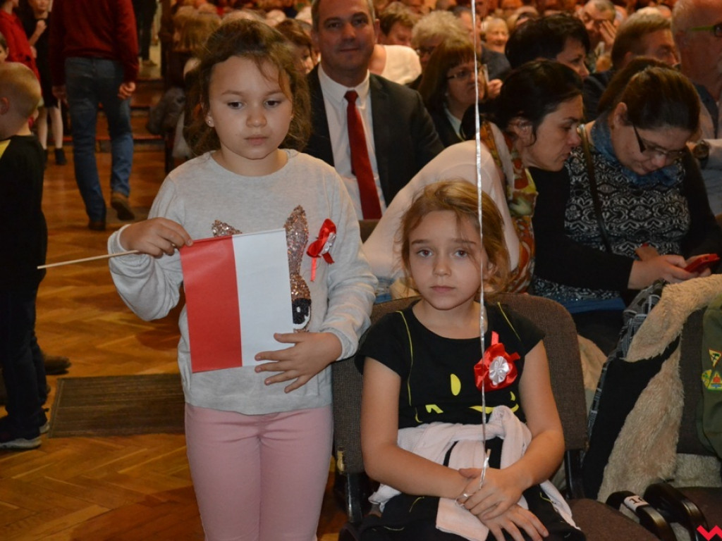 „Sto lat” dla Niepodległej. Pokoleniowe śpiewanie z Cameratą