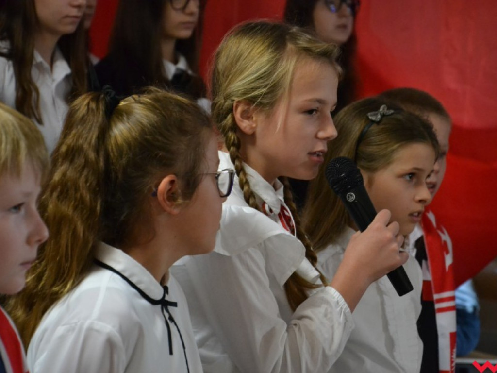 Otwarto wystawę zdjęć dokumentujących Orzechowo