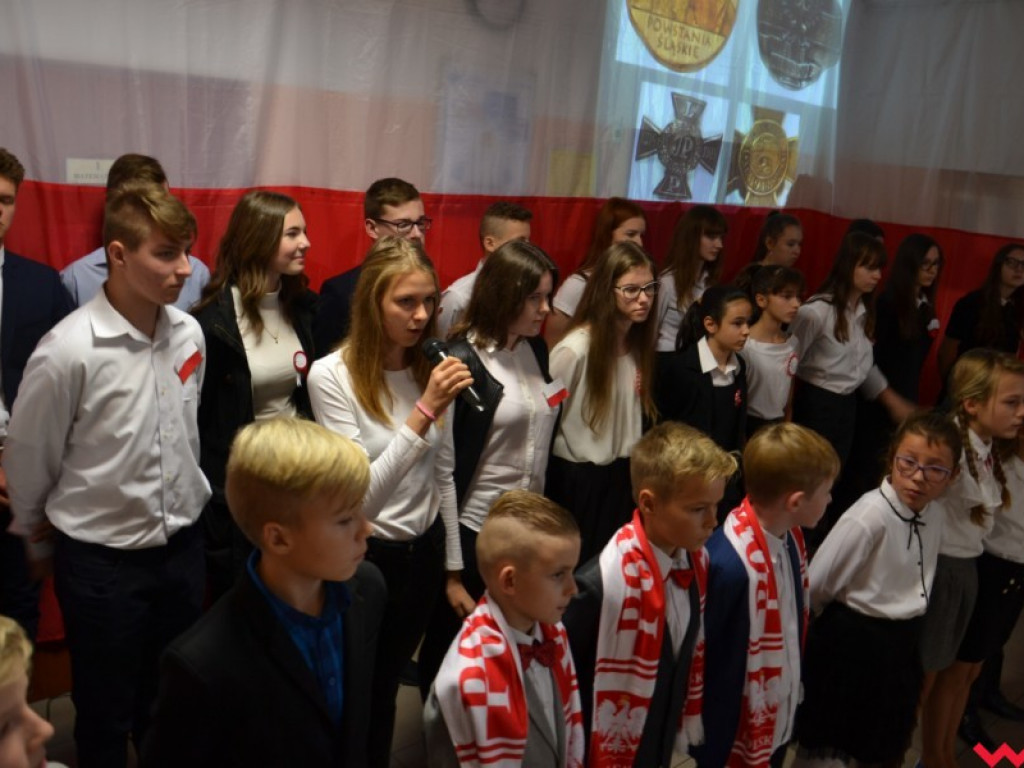 Otwarto wystawę zdjęć dokumentujących Orzechowo