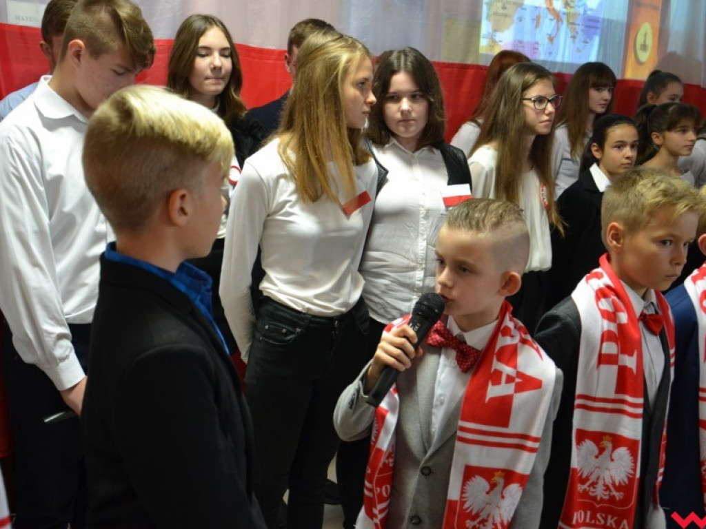 Otwarto wystawę zdjęć dokumentujących Orzechowo