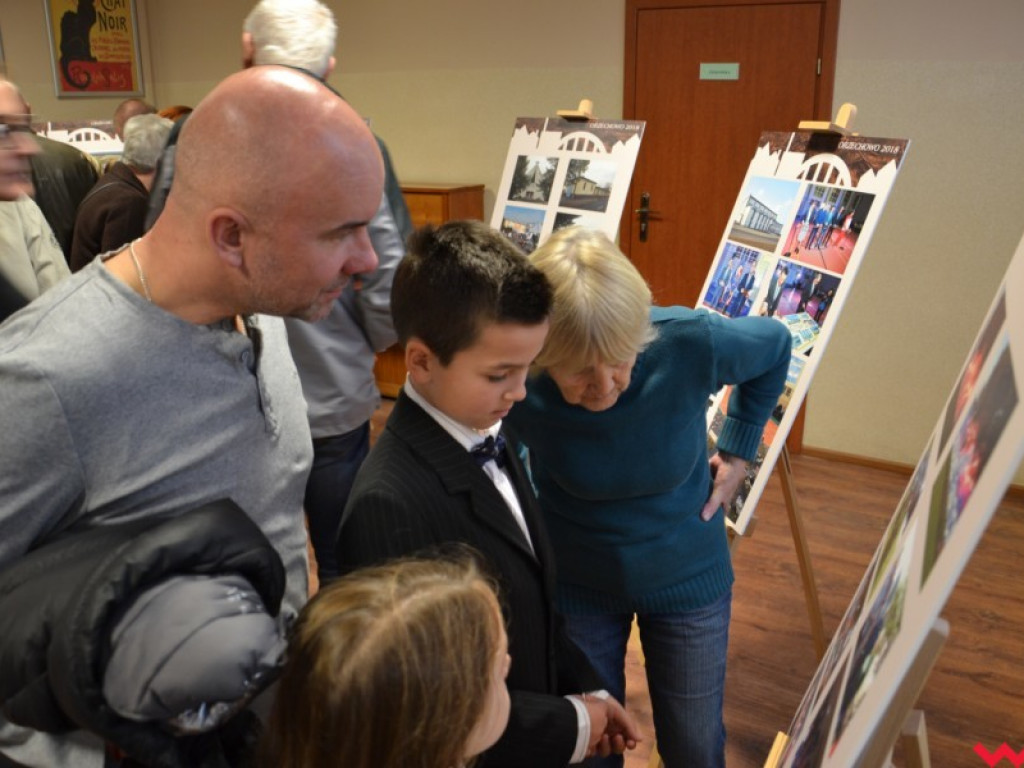 Otwarto wystawę zdjęć dokumentujących Orzechowo