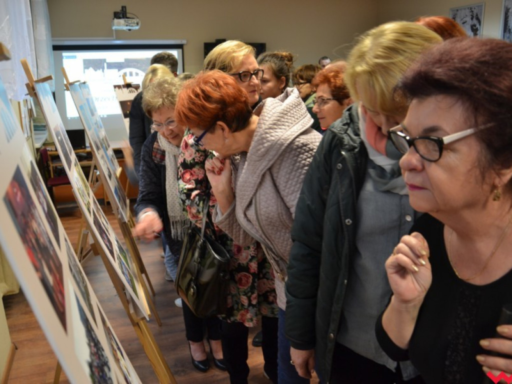 Otwarto wystawę zdjęć dokumentujących Orzechowo