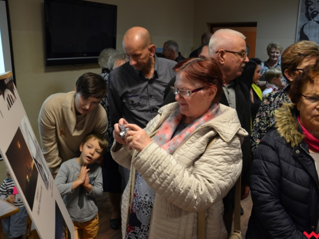 Otwarto wystawę zdjęć dokumentujących Orzechowo