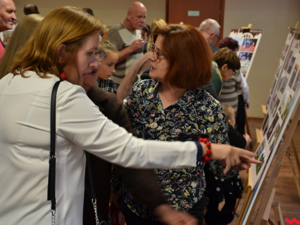 Otwarto wystawę zdjęć dokumentujących Orzechowo