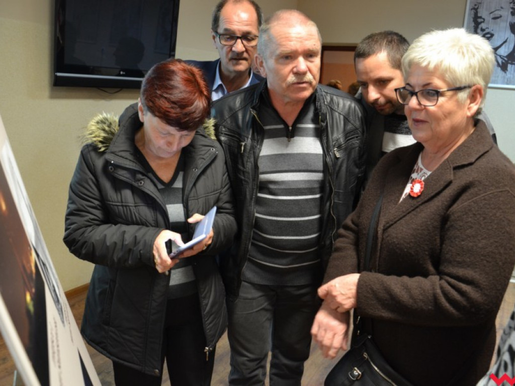 Otwarto wystawę zdjęć dokumentujących Orzechowo