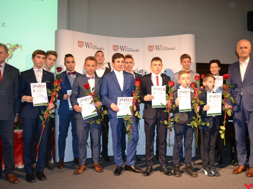 Młodzi, zdolni ze wsparciem powiatu