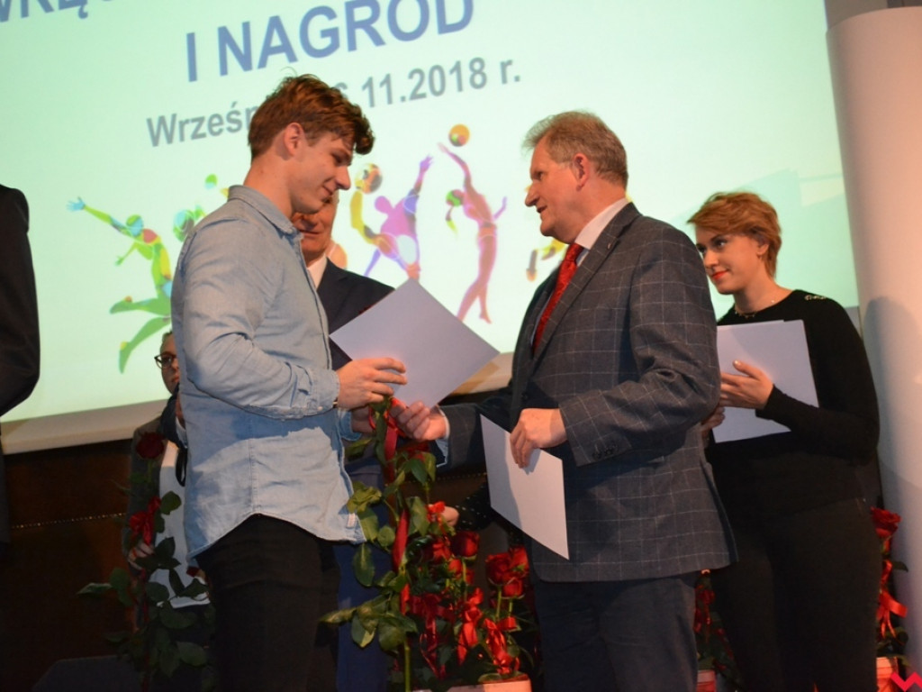 Młodzi, zdolni ze wsparciem powiatu