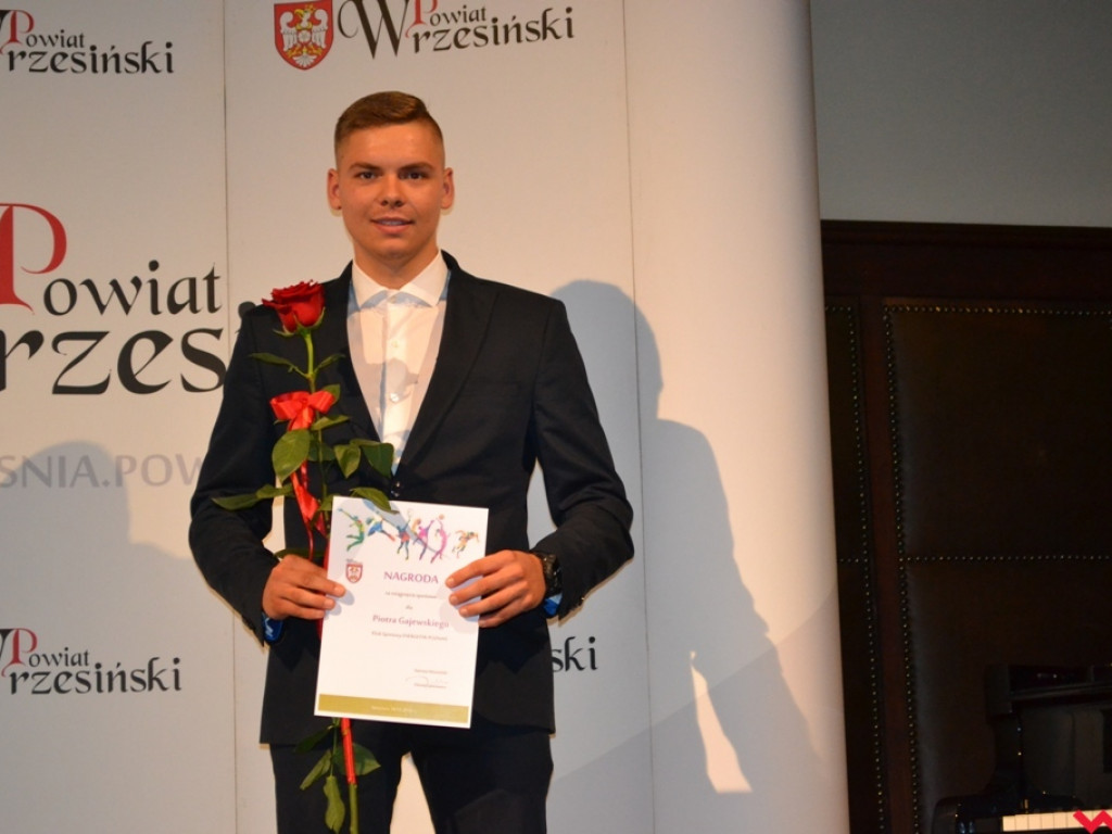 Młodzi, zdolni ze wsparciem powiatu