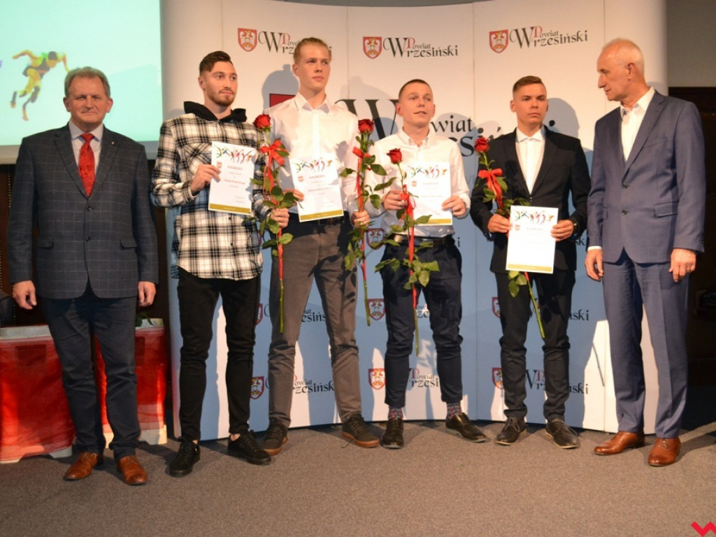 Młodzi, zdolni ze wsparciem powiatu