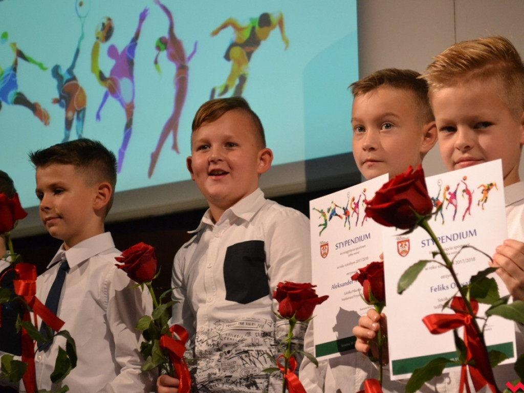 Młodzi, zdolni ze wsparciem powiatu