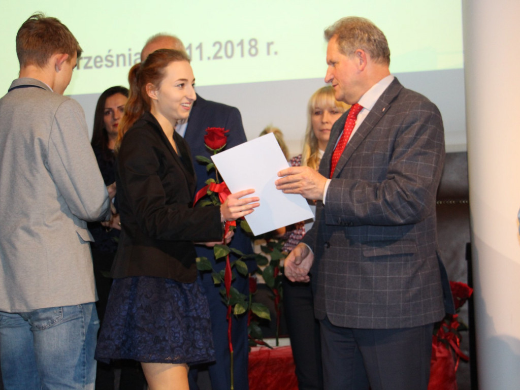 Młodzi, zdolni ze wsparciem powiatu