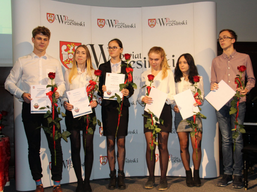 Młodzi, zdolni ze wsparciem powiatu