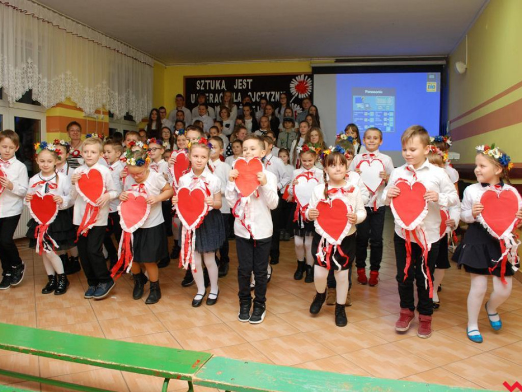Koncert patriotyczny w pyzdrskiej szkole