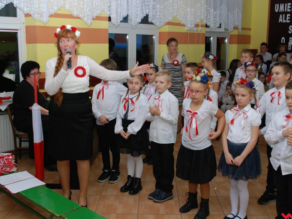 Koncert patriotyczny w pyzdrskiej szkole