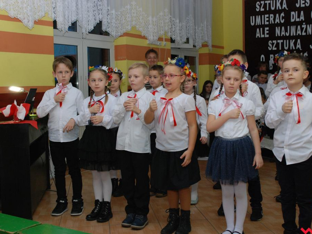 Koncert patriotyczny w pyzdrskiej szkole