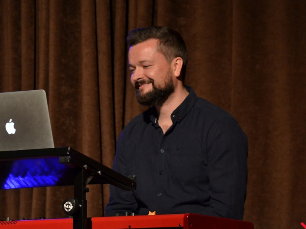 Z Wrzesińską Orkiestrą Dętą nie liczy się godzin i lat. Rozgrzewający jesienny koncert