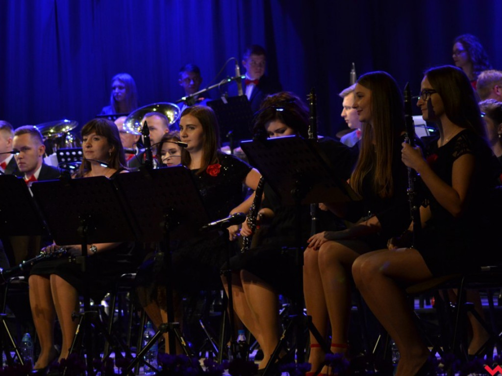 Z Wrzesińską Orkiestrą Dętą nie liczy się godzin i lat. Rozgrzewający jesienny koncert