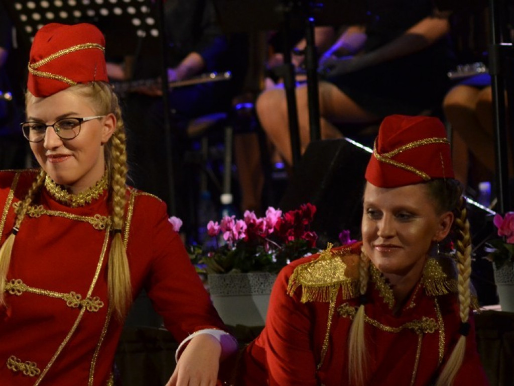 Z Wrzesińską Orkiestrą Dętą nie liczy się godzin i lat. Rozgrzewający jesienny koncert