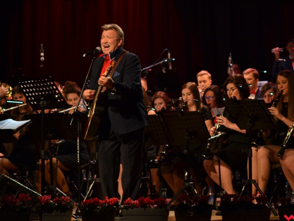 Z Wrzesińską Orkiestrą Dętą nie liczy się godzin i lat. Rozgrzewający jesienny koncert
