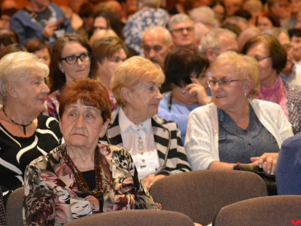 Z Wrzesińską Orkiestrą Dętą nie liczy się godzin i lat. Rozgrzewający jesienny koncert