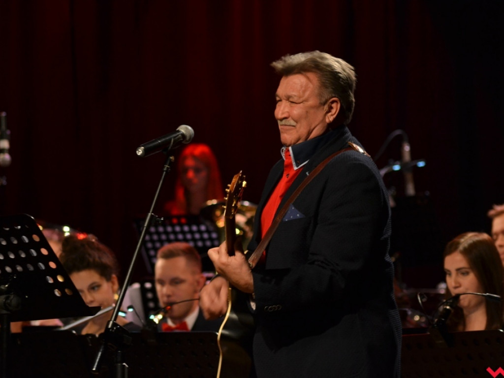 Z Wrzesińską Orkiestrą Dętą nie liczy się godzin i lat. Rozgrzewający jesienny koncert