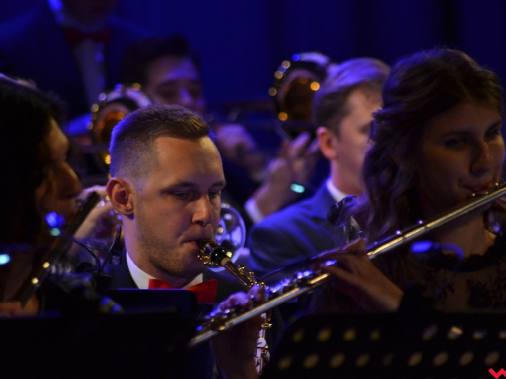 Z Wrzesińską Orkiestrą Dętą nie liczy się godzin i lat. Rozgrzewający jesienny koncert