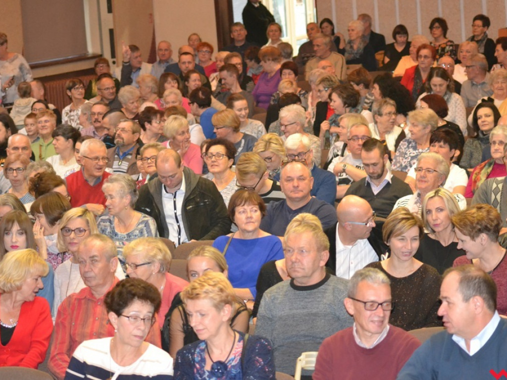 Z Wrzesińską Orkiestrą Dętą nie liczy się godzin i lat. Rozgrzewający jesienny koncert