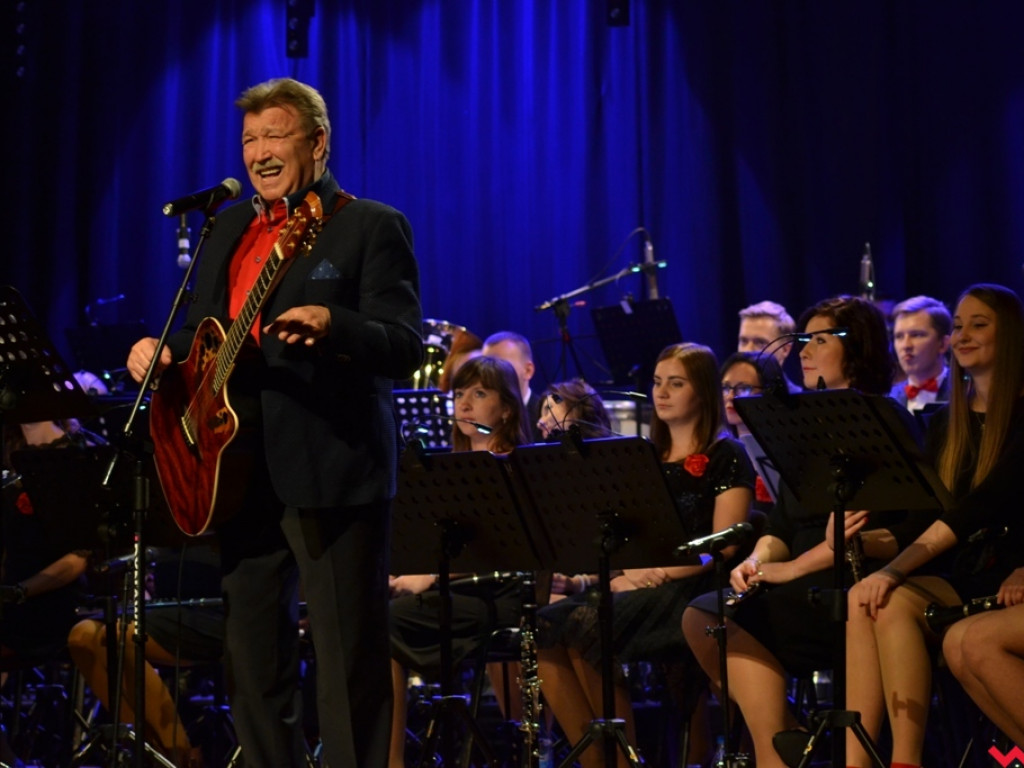 Z Wrzesińską Orkiestrą Dętą nie liczy się godzin i lat. Rozgrzewający jesienny koncert