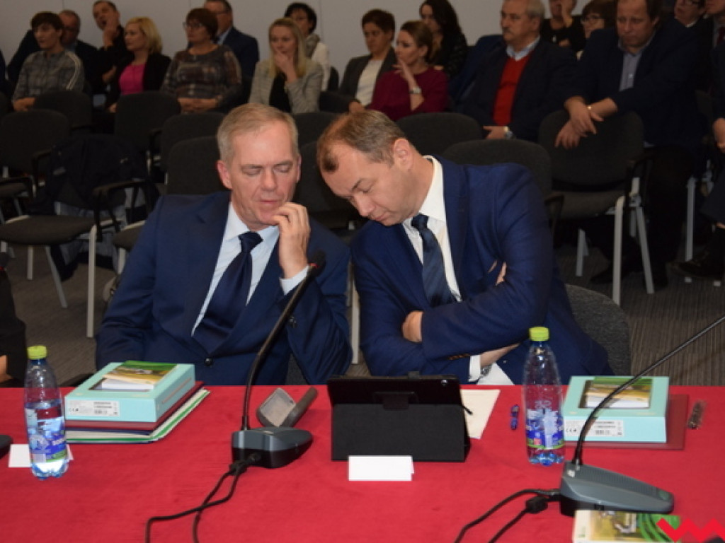 Samorządny Powiat i Platforma Obywatelska biorą najważniejsze stanowiska