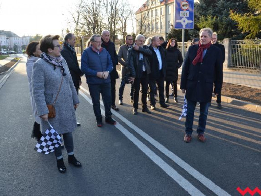 Droga na kanikuły równa jak stół, a starosta sprawdził ją syrenką