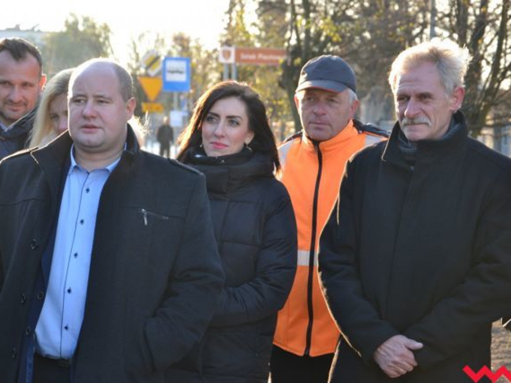Droga na kanikuły równa jak stół, a starosta sprawdził ją syrenką