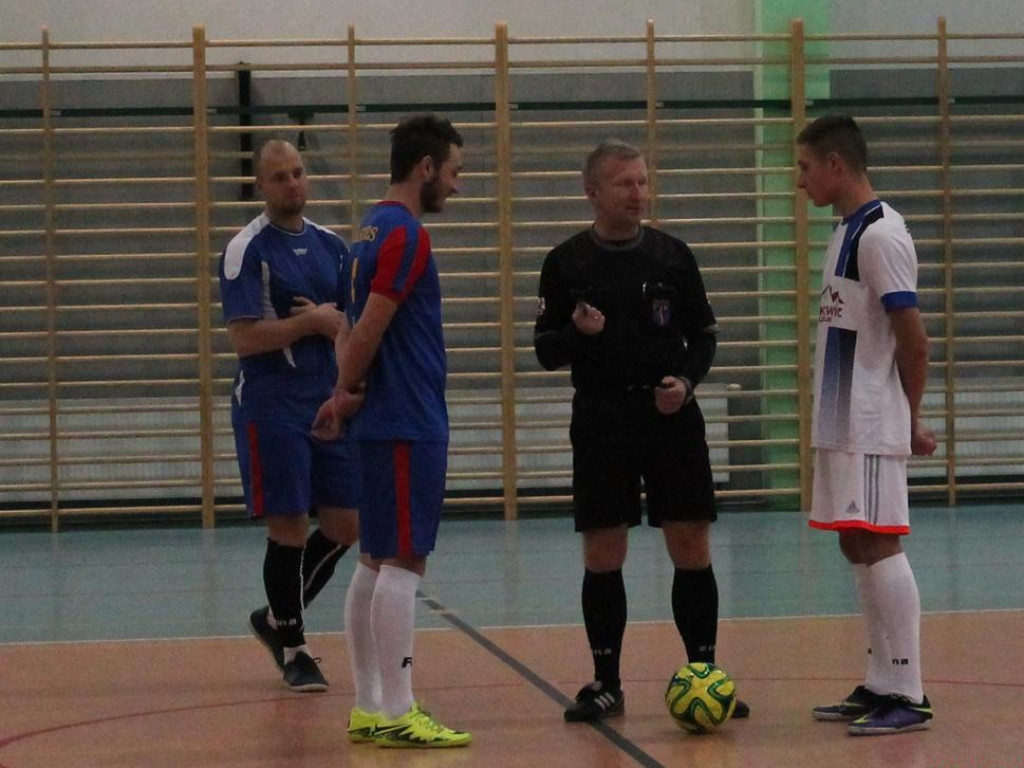 Inauguracja pyzdrskiej ligi halowej