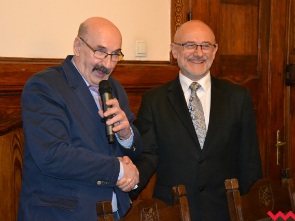 Ślubowanie i apel burmistrza oraz zmiana w prezydium wrzesińskiej rady miejskiej