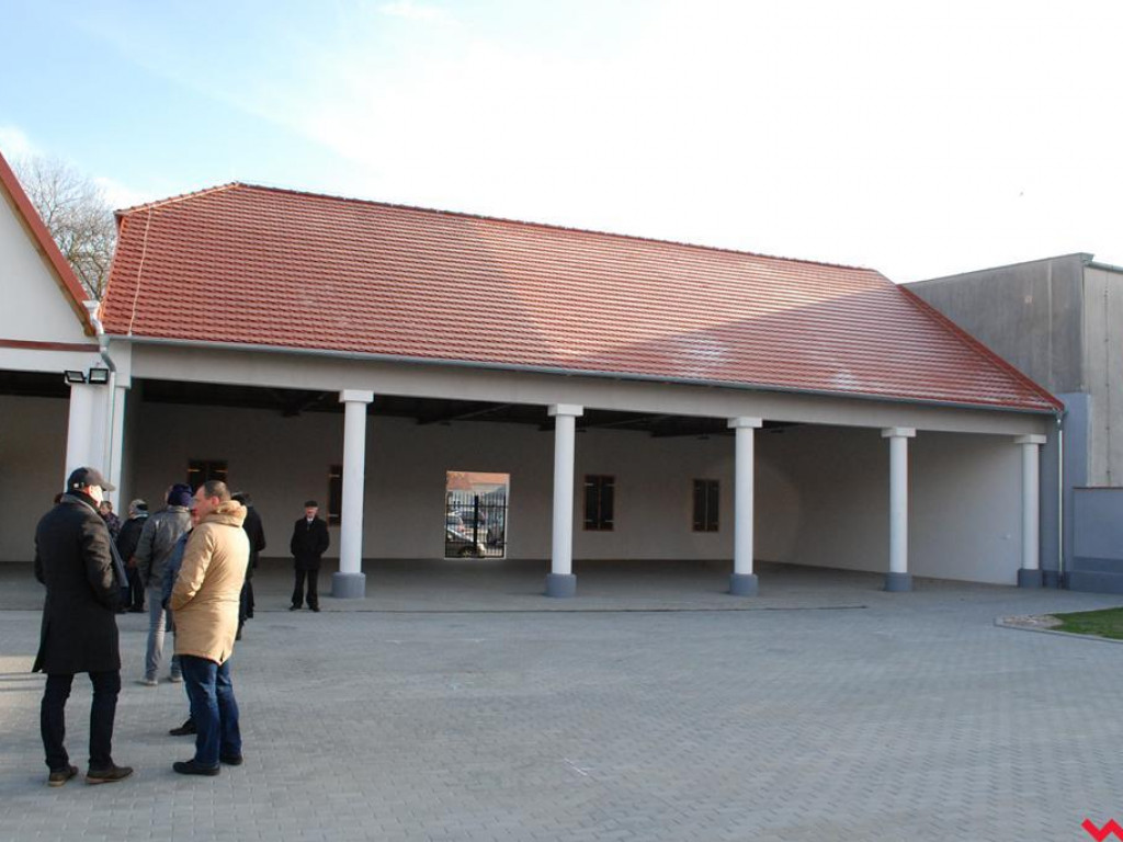 Teraz to można handlować! Otwarcie nowego targowiska w Pyzdrach