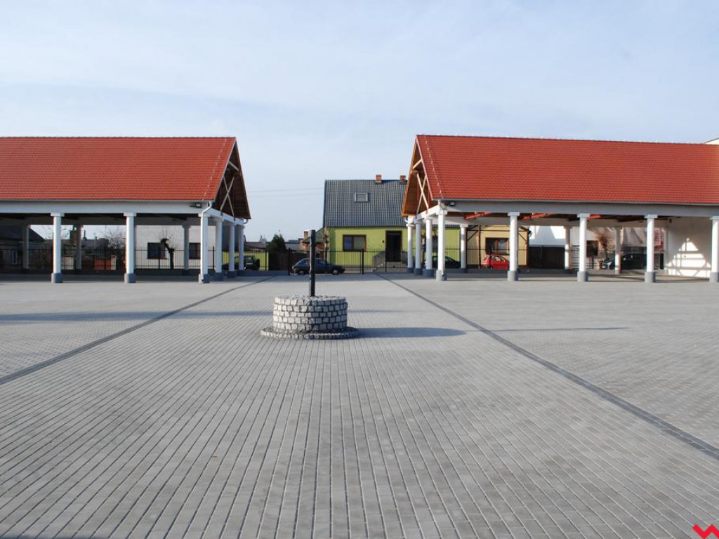 Teraz to można handlować! Otwarcie nowego targowiska w Pyzdrach