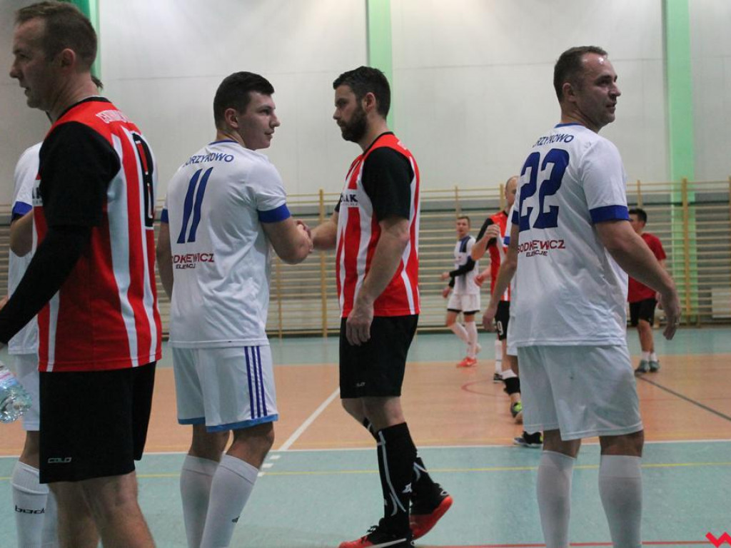 Energosieć Pyzdry na czele rozgrywek halowej piłki nożnej