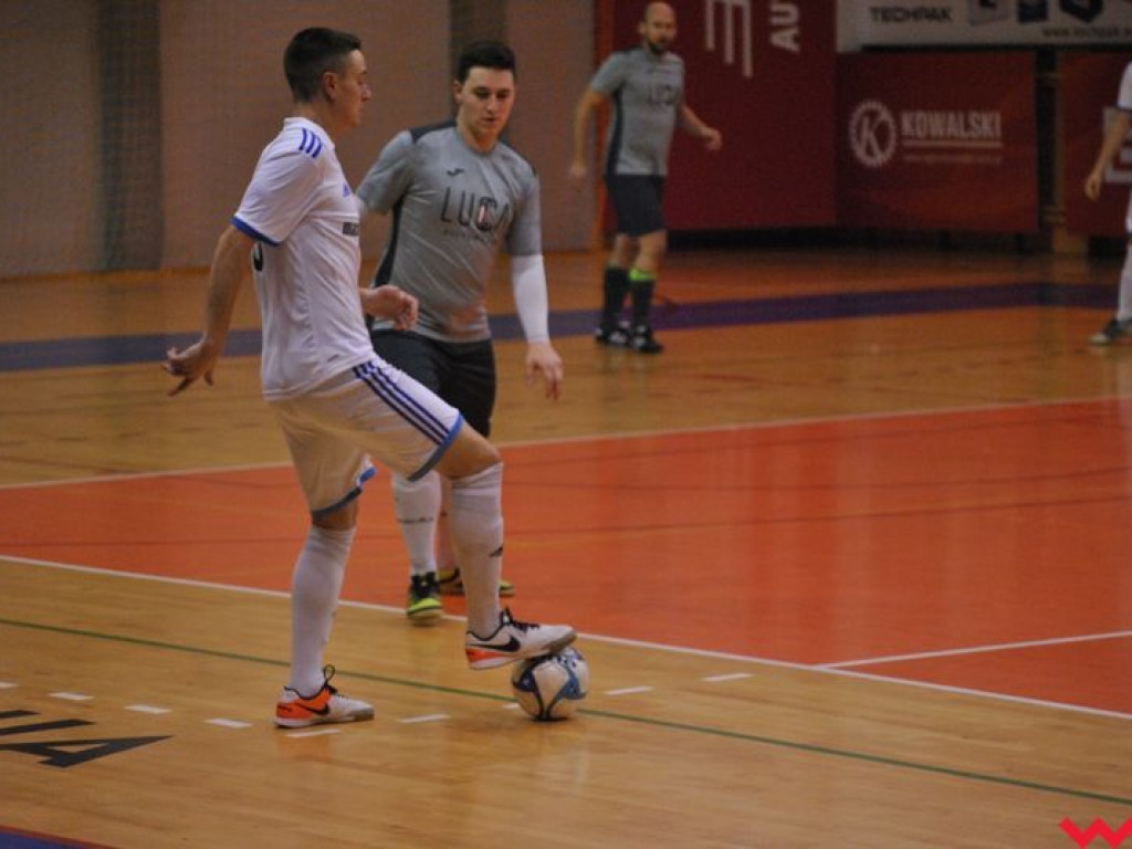 Niespodziewane wyniki meczów na szczycie lig WTPN