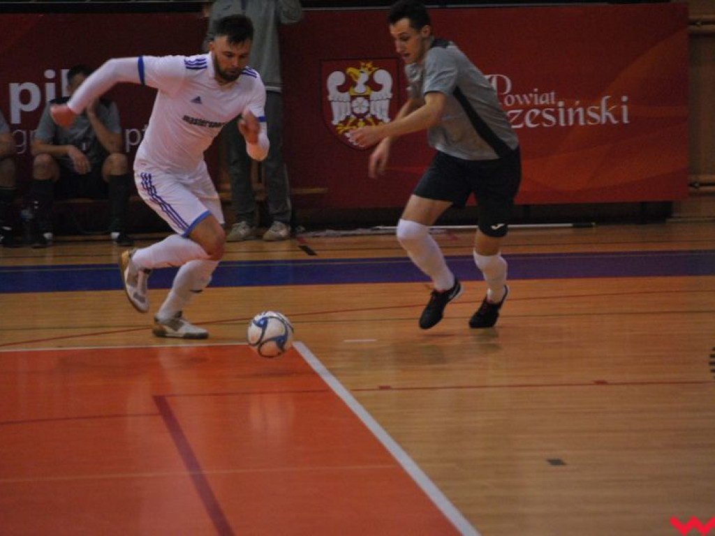 Niespodziewane wyniki meczów na szczycie lig WTPN