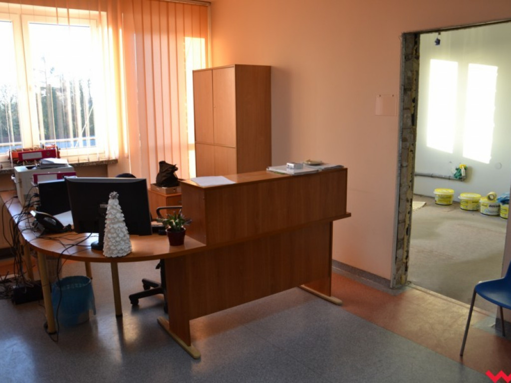 Gruszczyński zlecił remont gabinetu, bo w pracy chce się dobrze czuć