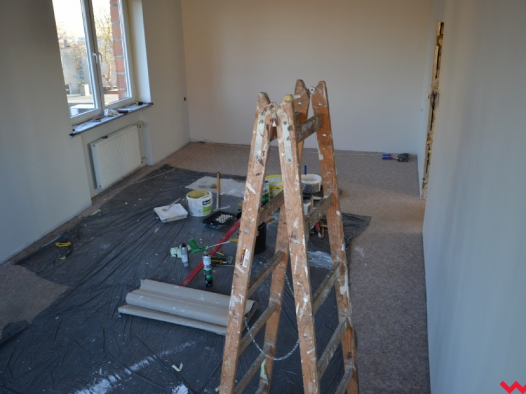 Gruszczyński zlecił remont gabinetu, bo w pracy chce się dobrze czuć