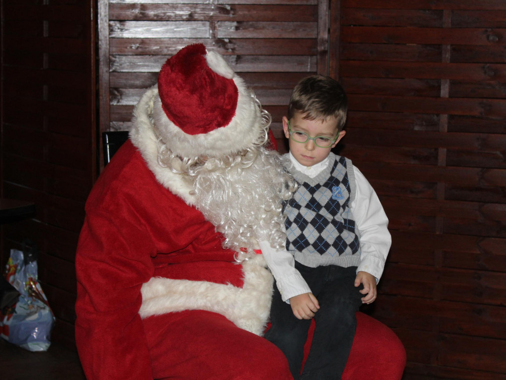 Święty Mikołaj przybył z worem prezentów do Targowej Górki