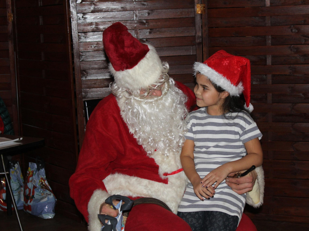 Święty Mikołaj przybył z worem prezentów do Targowej Górki