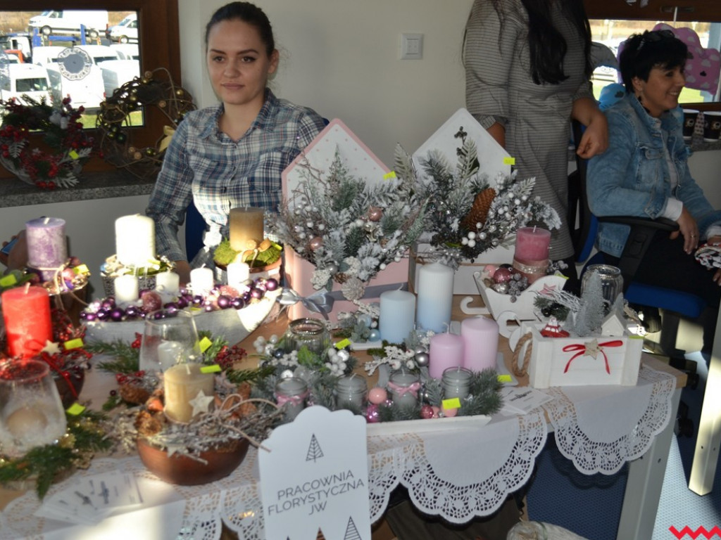 Przedświąteczny bazar w Collegium Artes